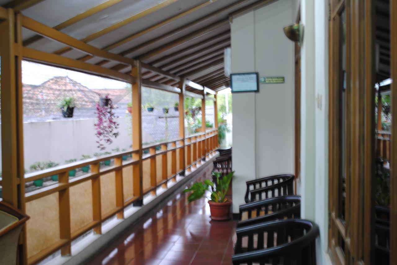 سيرانغ Hotel Wisata Baru المظهر الخارجي الصورة