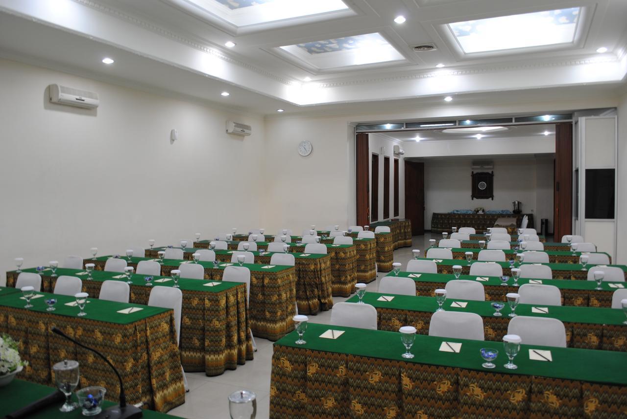 سيرانغ Hotel Wisata Baru المظهر الخارجي الصورة