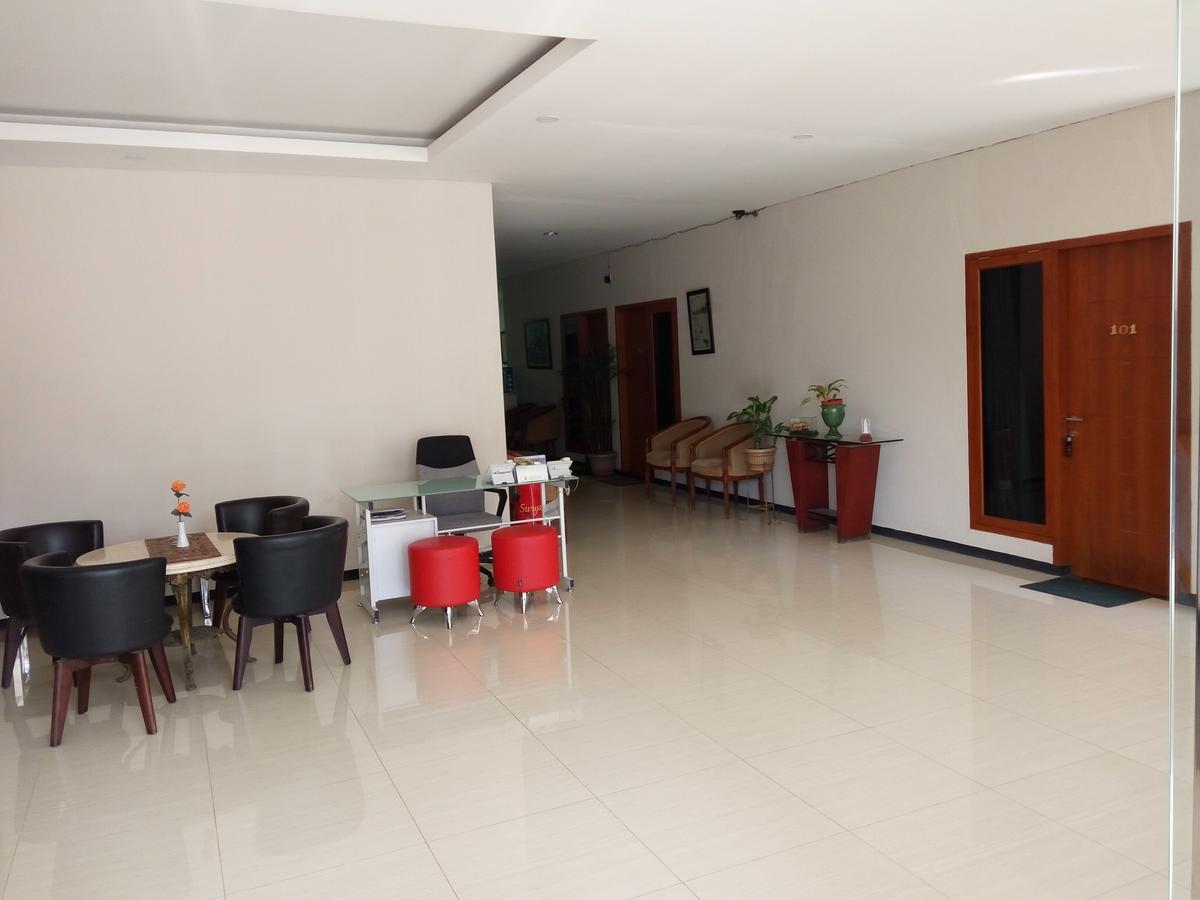 سيرانغ Hotel Wisata Baru المظهر الخارجي الصورة