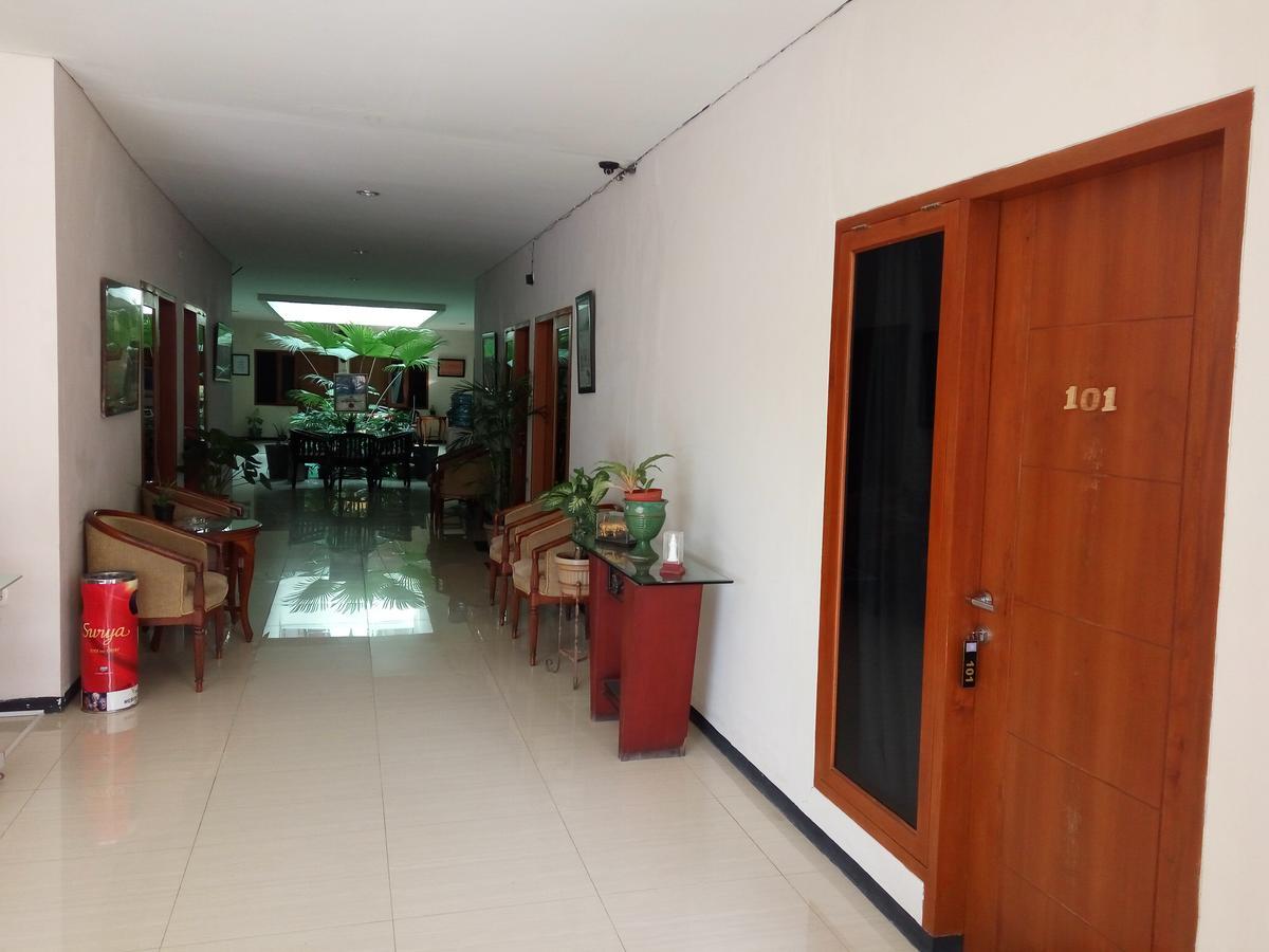 سيرانغ Hotel Wisata Baru المظهر الخارجي الصورة